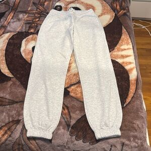 Set joggers and sweaters